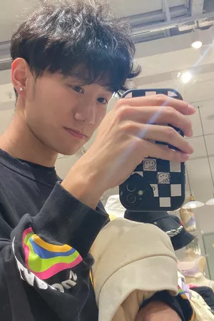 Zelin Chen