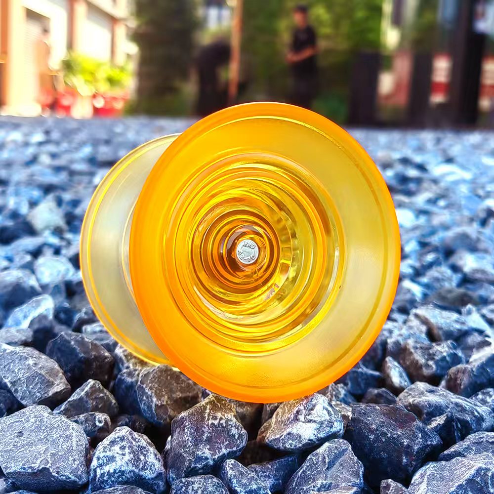 Transparent Yellow